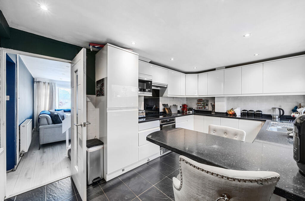 13467571568b8425e34b71