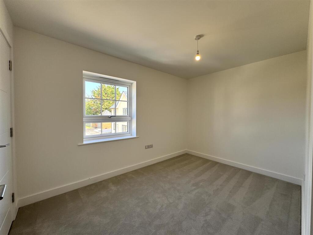 Bedroom 2.jpeg