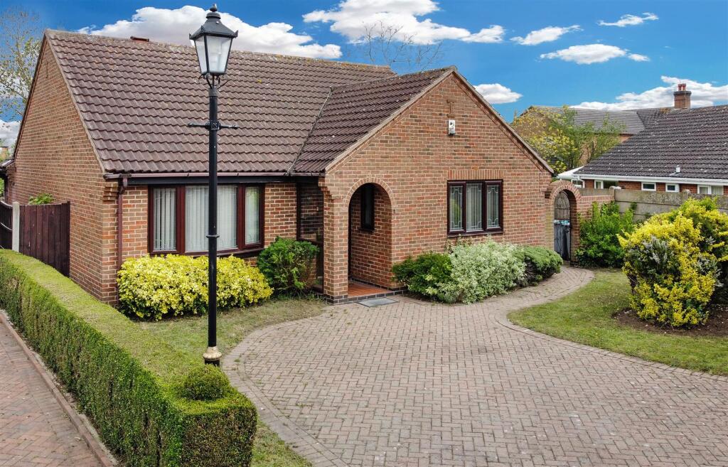 Elevated Front Aspect 644