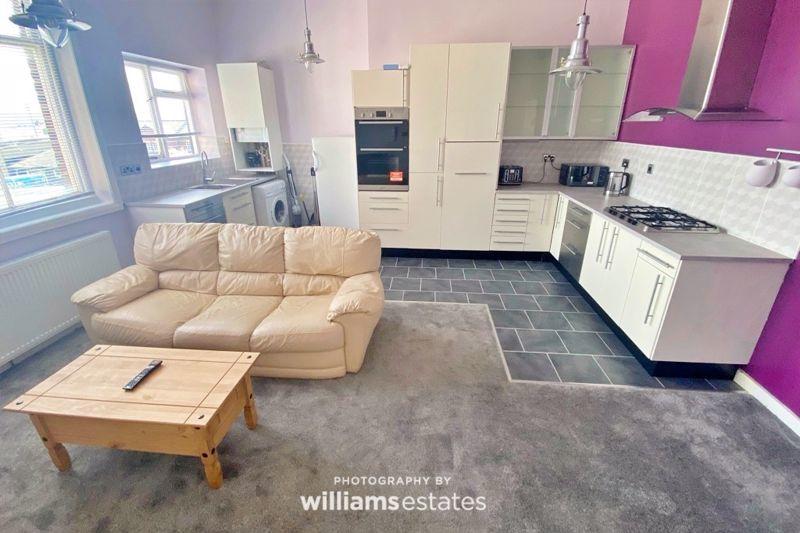 Open Plan Loun...