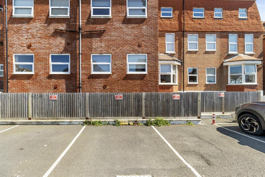 parking.jpg