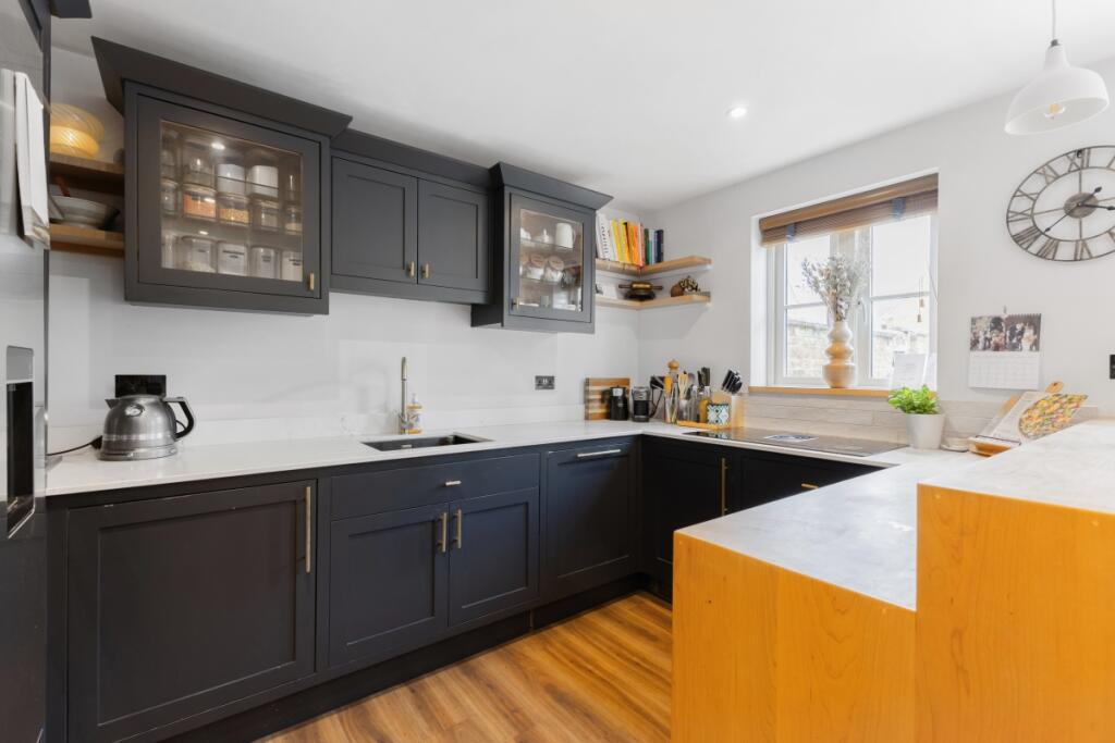 96106_6-Long-Wall...