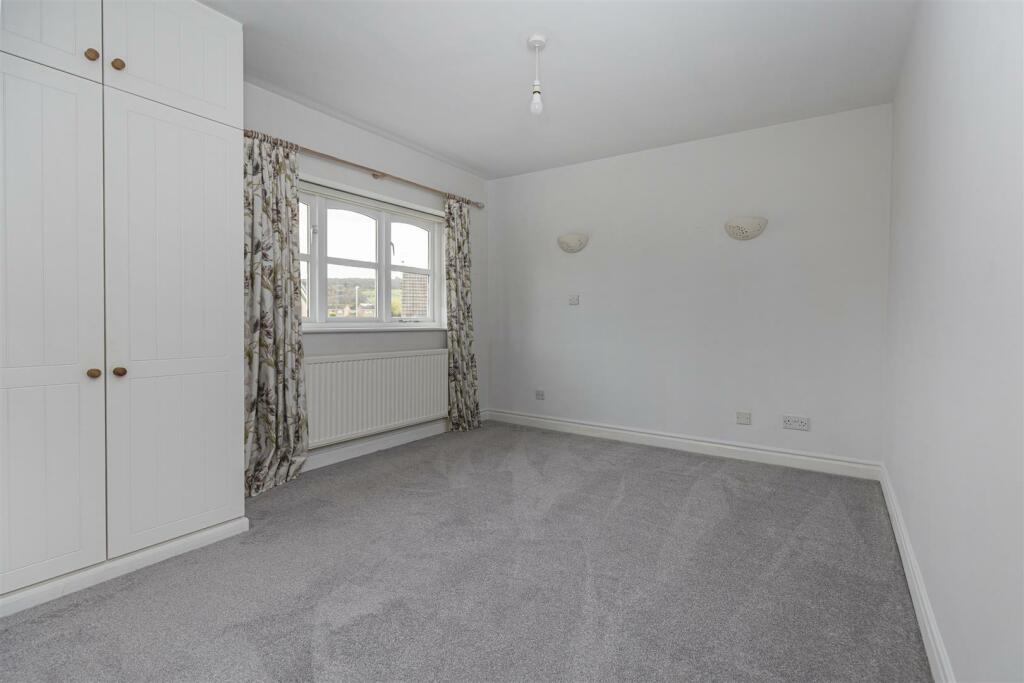 Bramleys Estate Agents - Elland - Oliver Meadows (