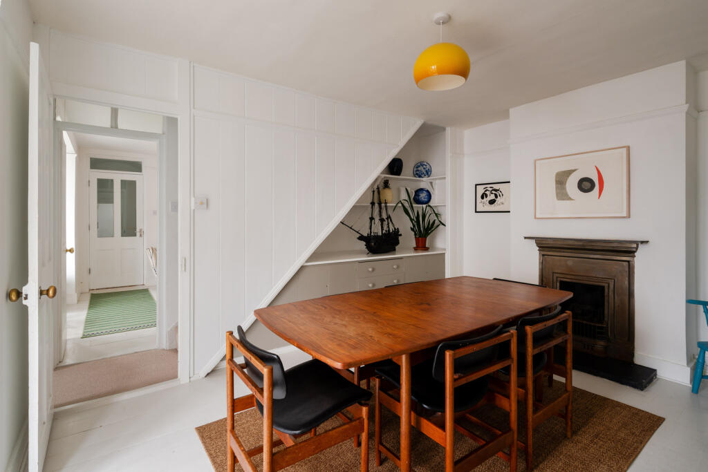 262490 - Trafalgar Cottage, North Road CT14 8BJ...