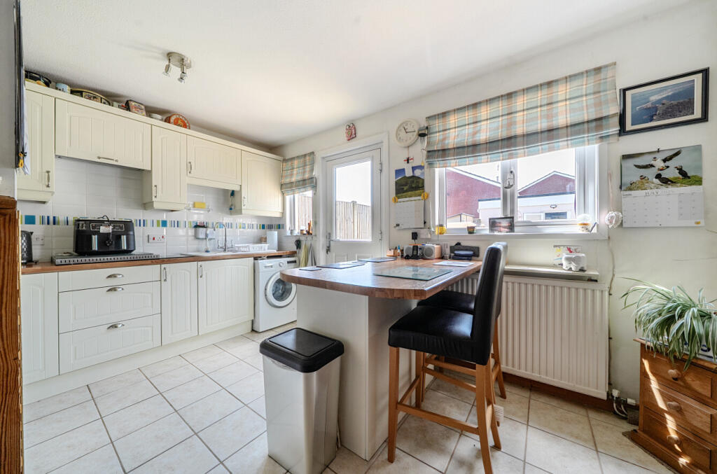 1302520-11-686bbd...