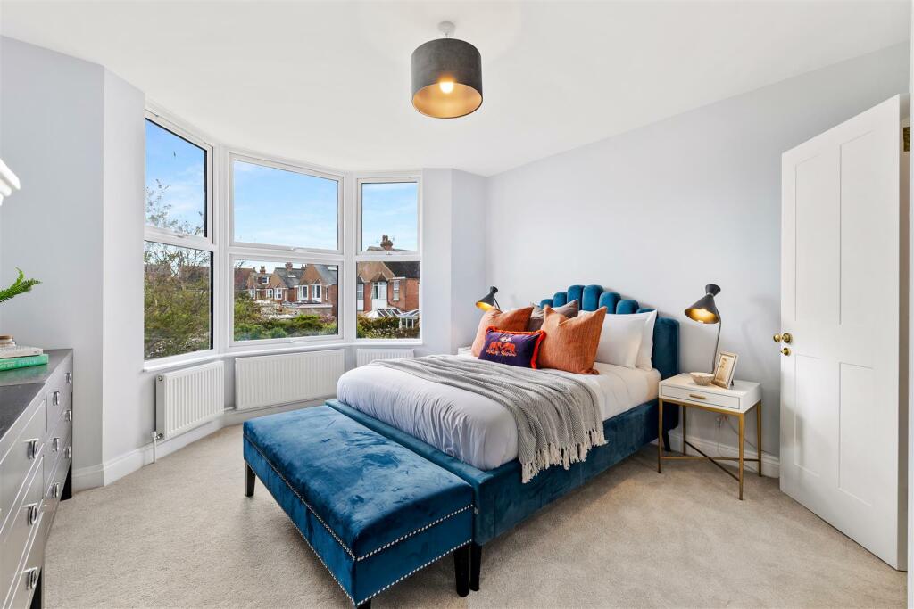 10 Pembroke Crescent Renovation Full Res-22.jpg