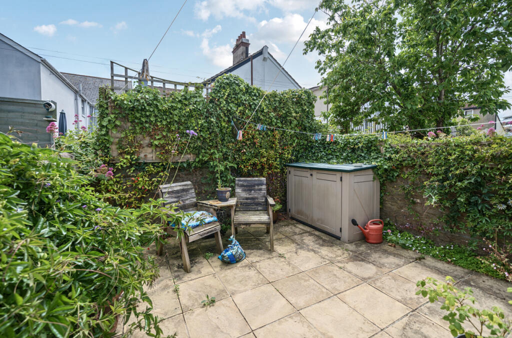 1306987-1-6849841...