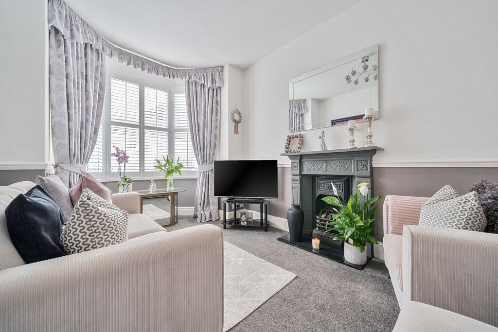 Sitting Room Goun...