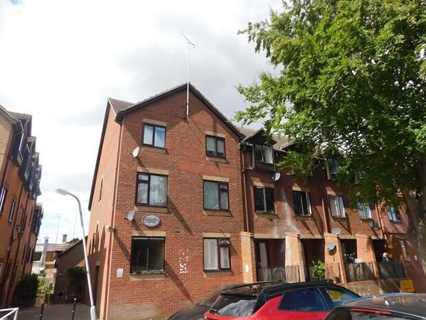 17AshleighHouseRearBlock