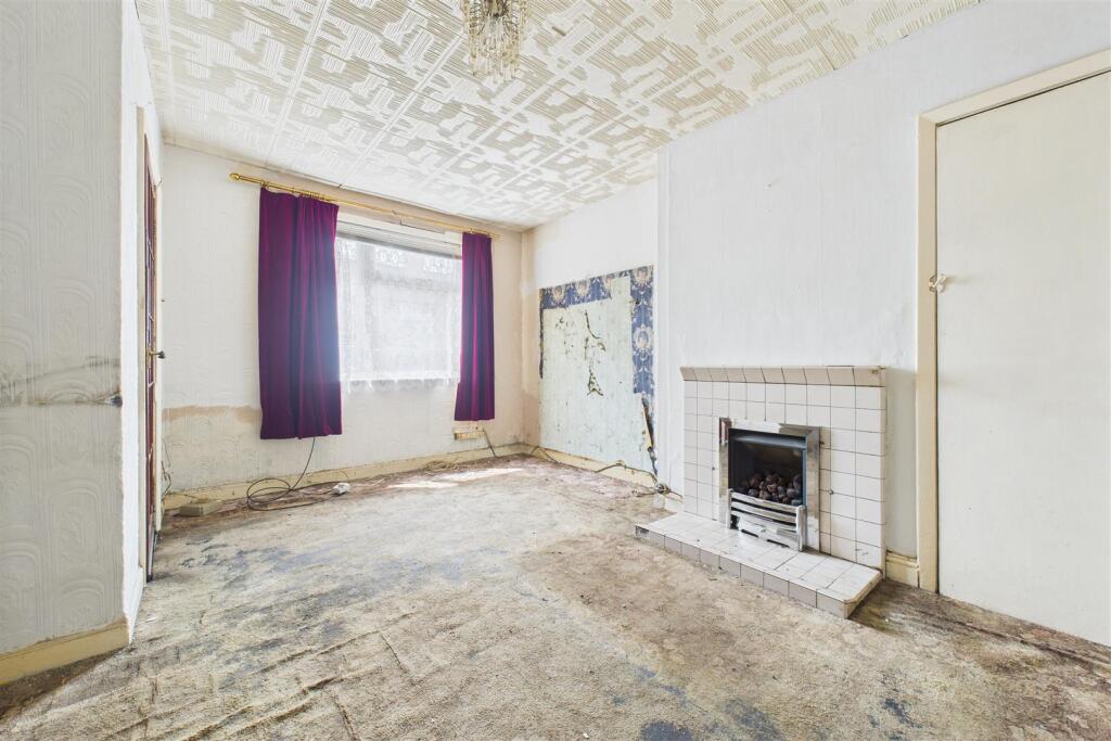 47 Torrington Avenue, Bristol, BS4 1EQ Freehold Se