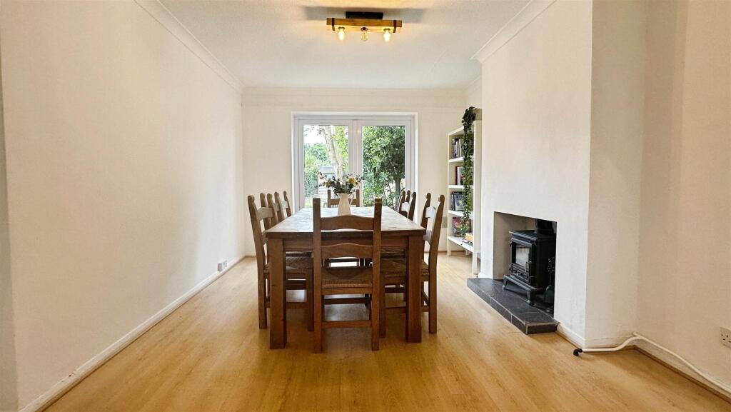 b16ec415--49AB-8285-04D8D32F66A2-20484-000006CC4DE