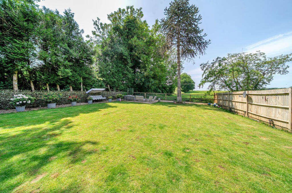 1310088-11-684c31...