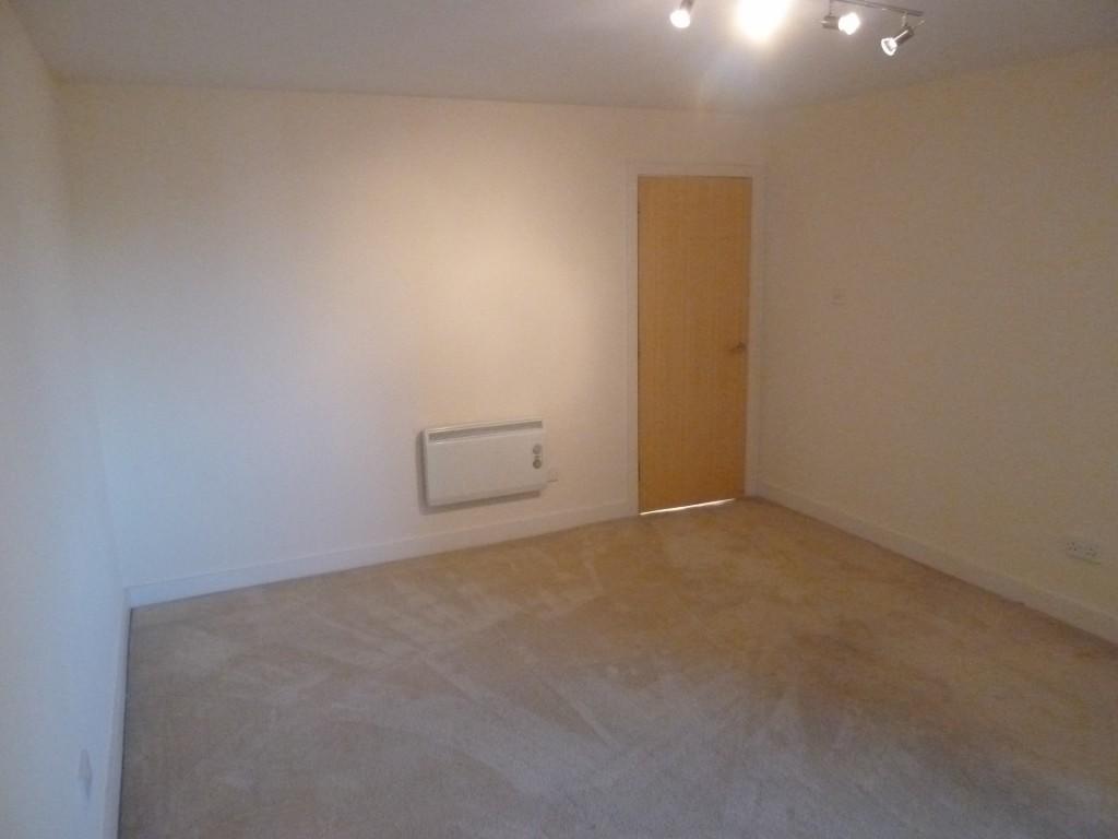 Bedroom 2 (II)