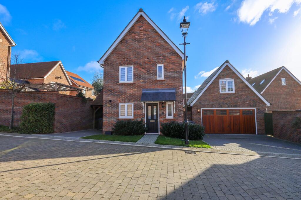 Goxhill Mews, Burgess Hill, RH15