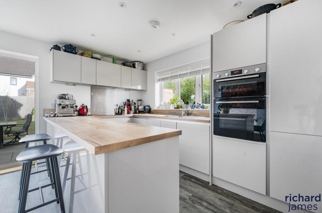 70e369ac005f47baadce50c16bb621c4