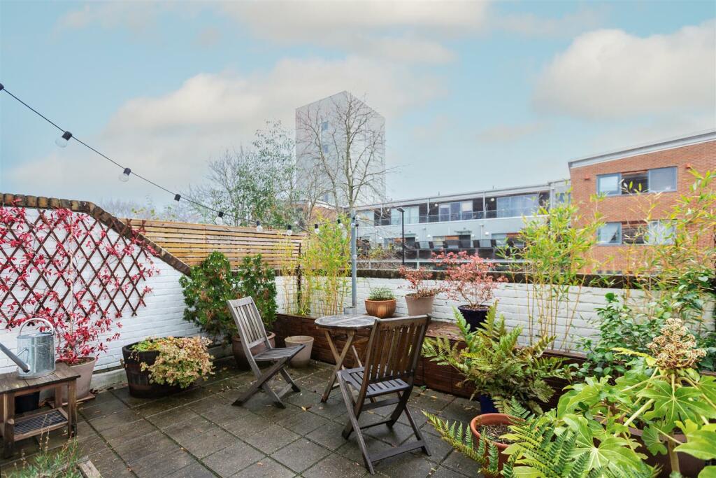 Coston Walk_Brickworks_015.jpg