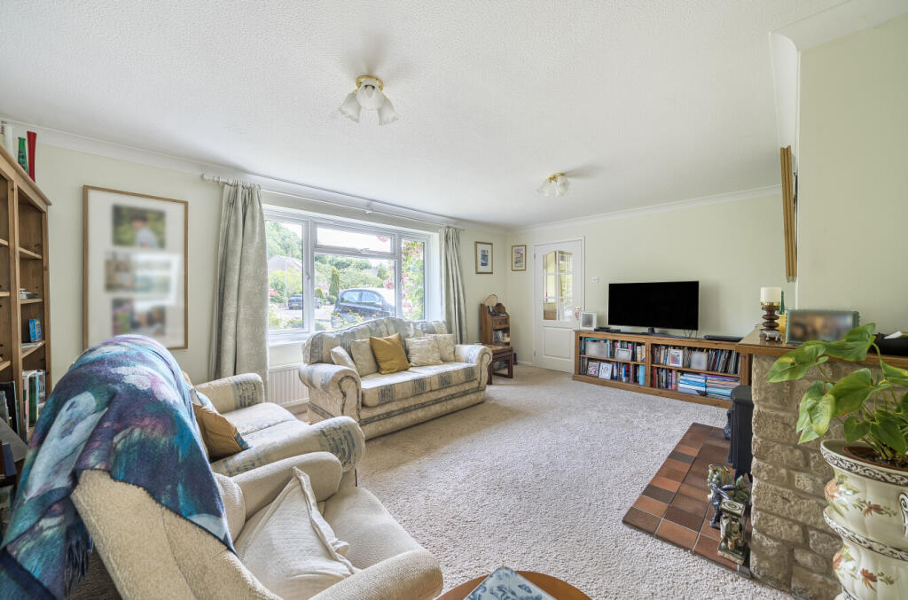 1310814-18-685023...