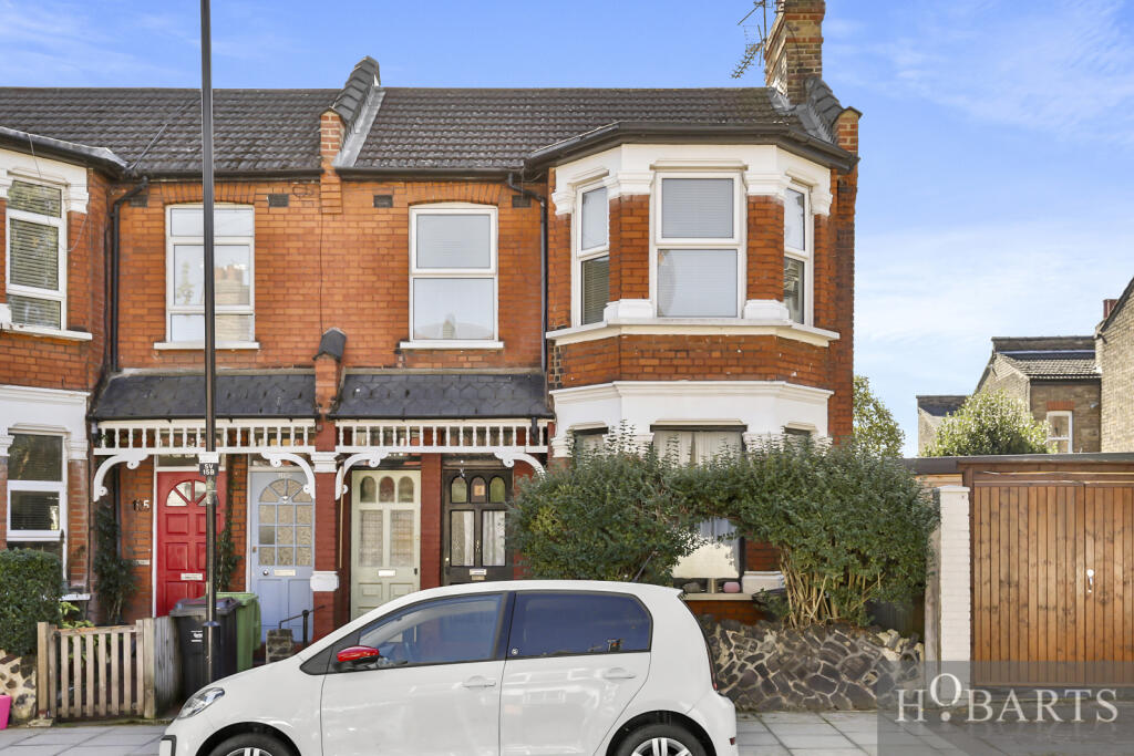 3 Bedroom Maisonette With a Private Garden