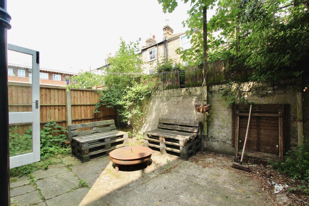 Princess May Road, N16