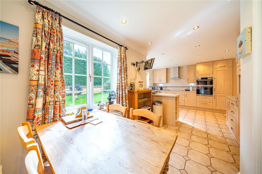 Living Kitchen