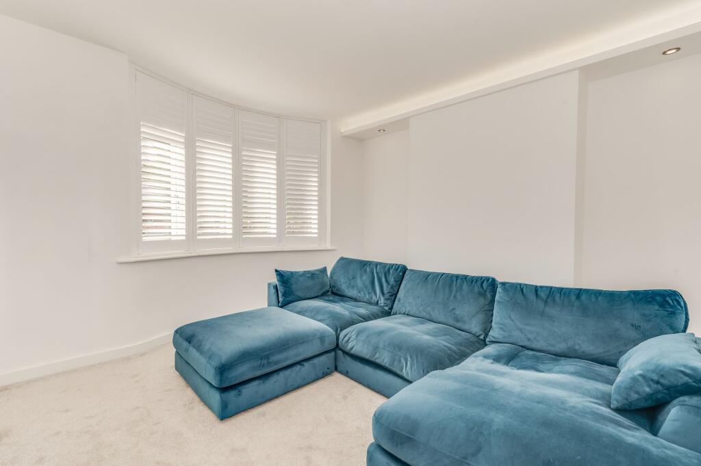 KITCHEN/DINER AND LIVING ROOM