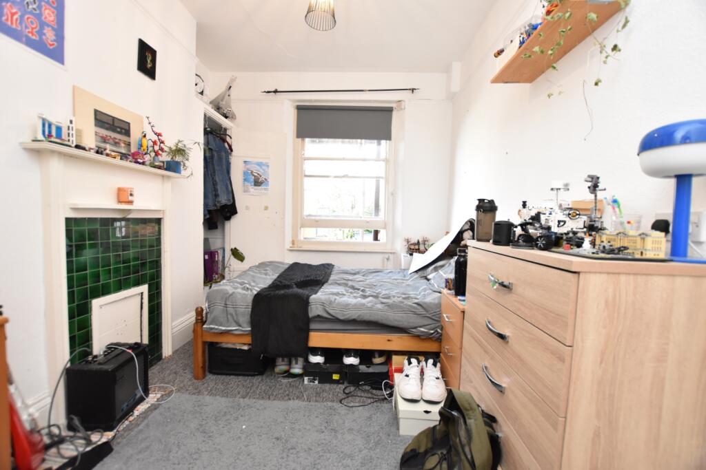 Room 9