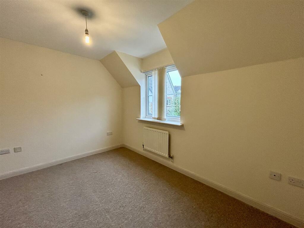 Bedroom 1.jpeg
