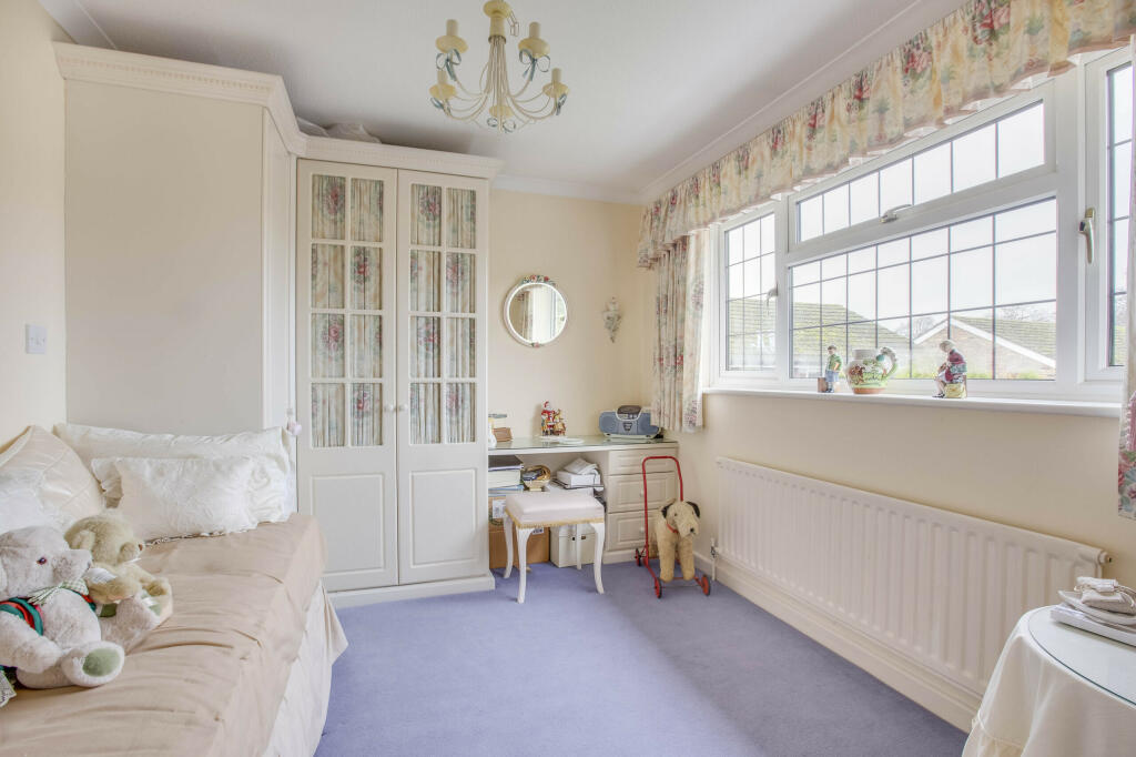 4 Gables Close, SL9 0PR (LOW RES)-5