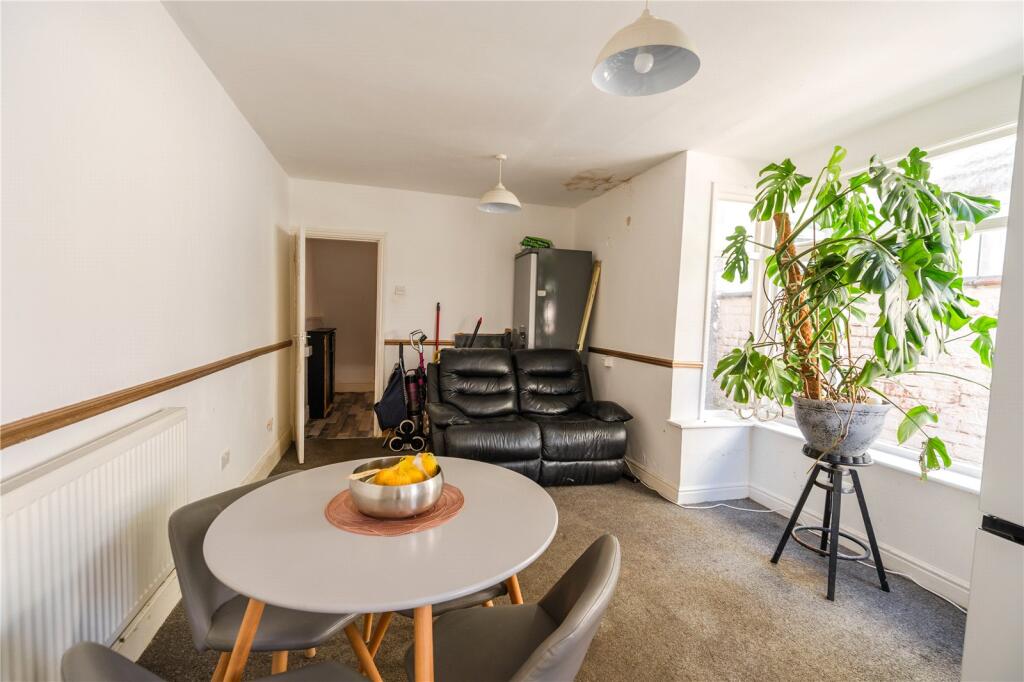 Dining Room (2)