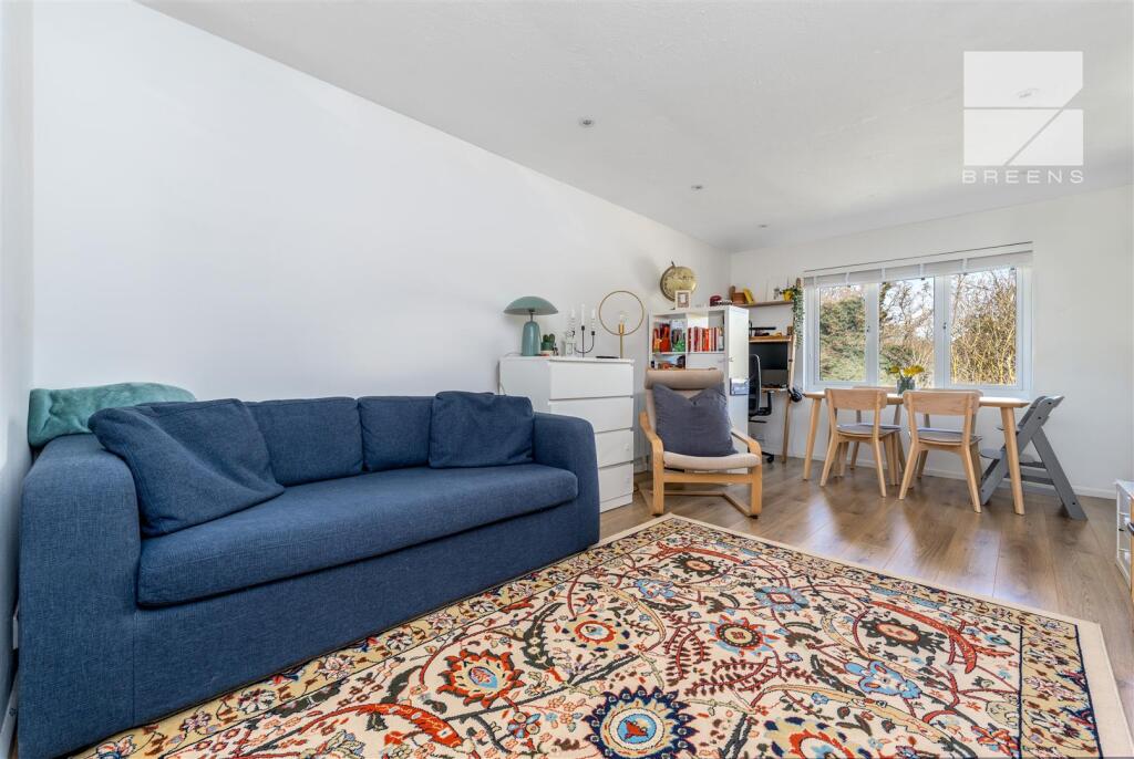 12 Hawthorne Court_0007.jpg