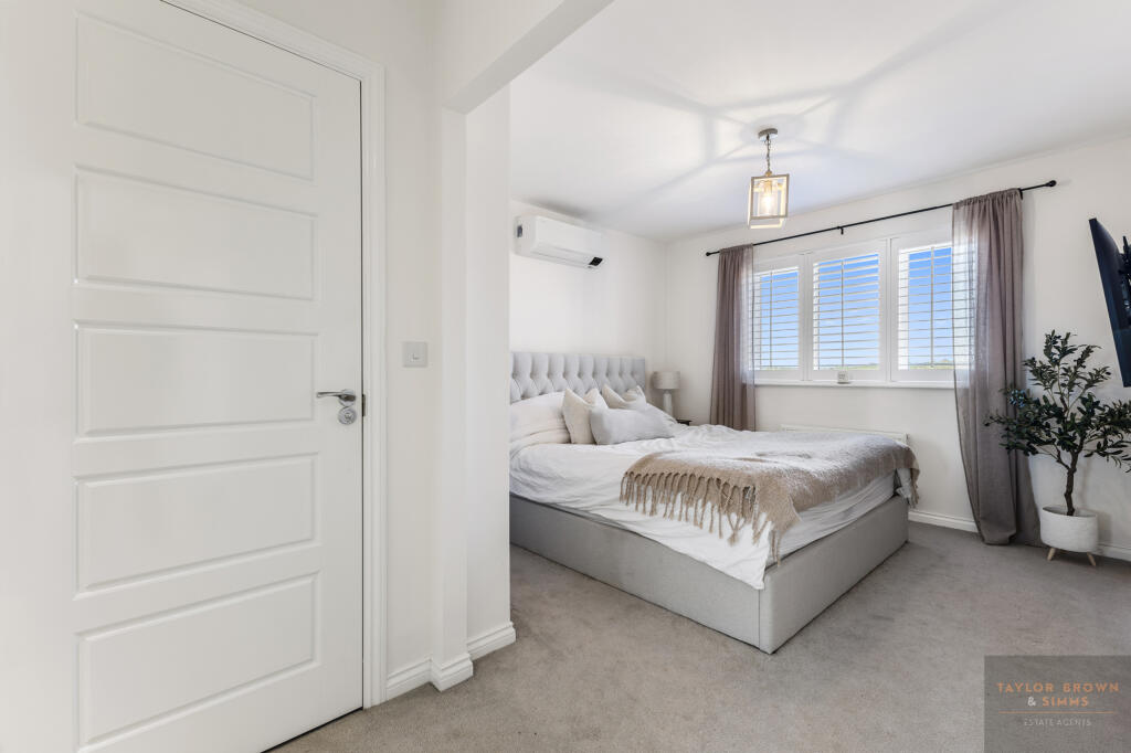 34 Miller Drive-16
