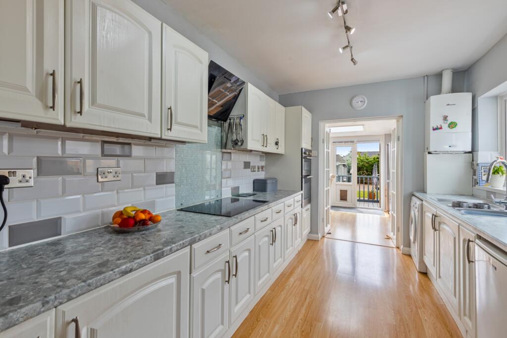 A09 - 115 Goodrington Road Paignton - 250606