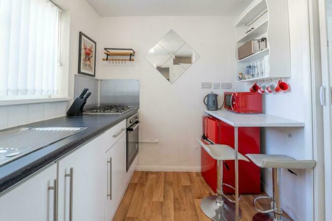 Kitchen 1.jpeg