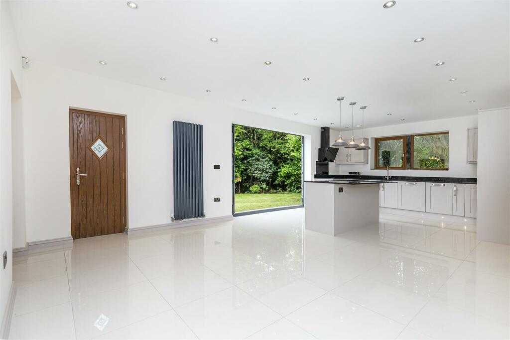 Living/Dining Kitchen