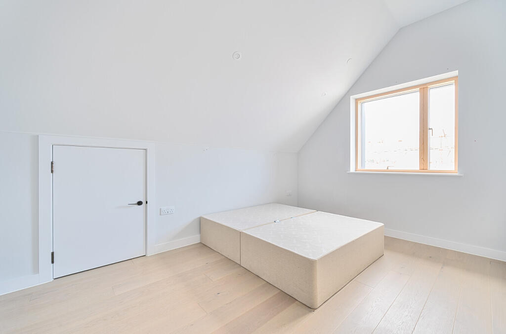 1315346-4-685aace...