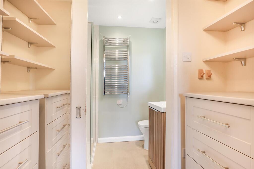 Ensuite/Dressing Room