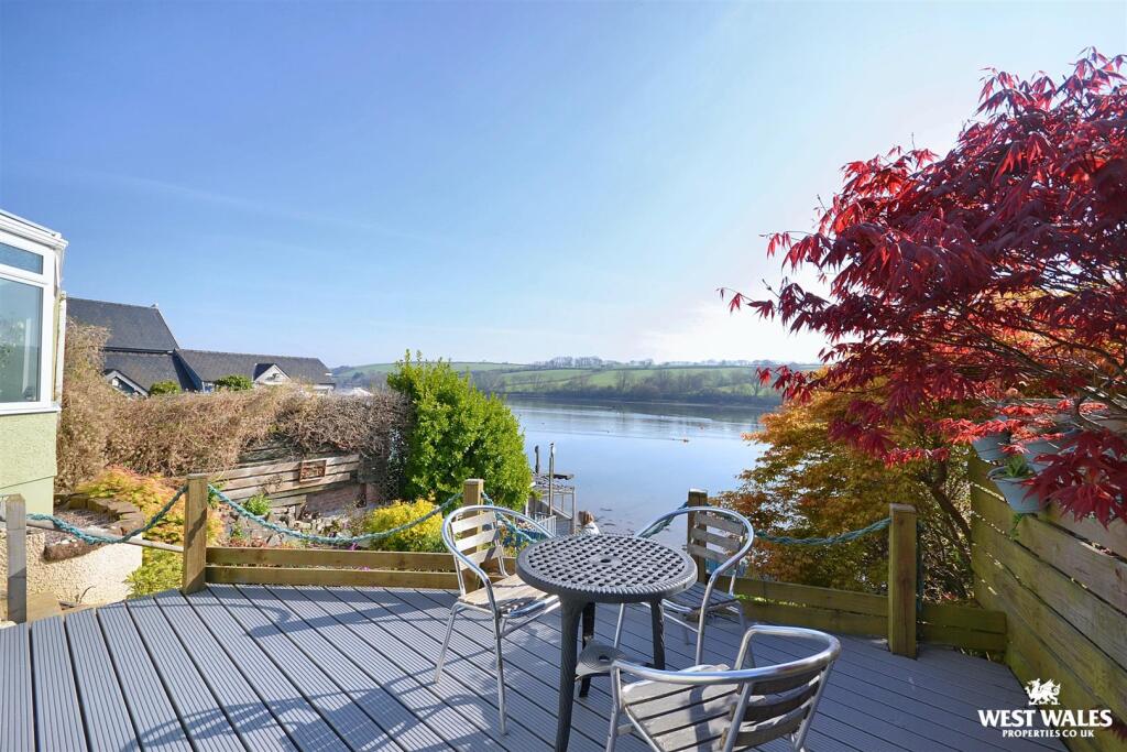 Rear Garden &amp; River Views