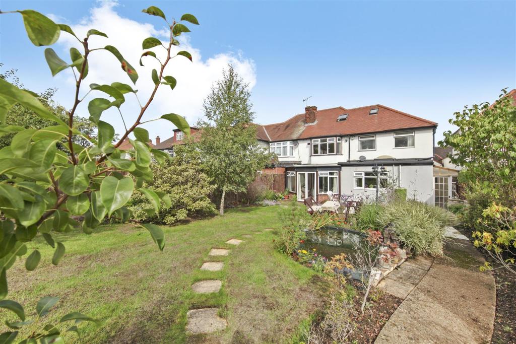 73 Paxford Road - Fv3NZpW5tHHJwVPu1G4l.jpg