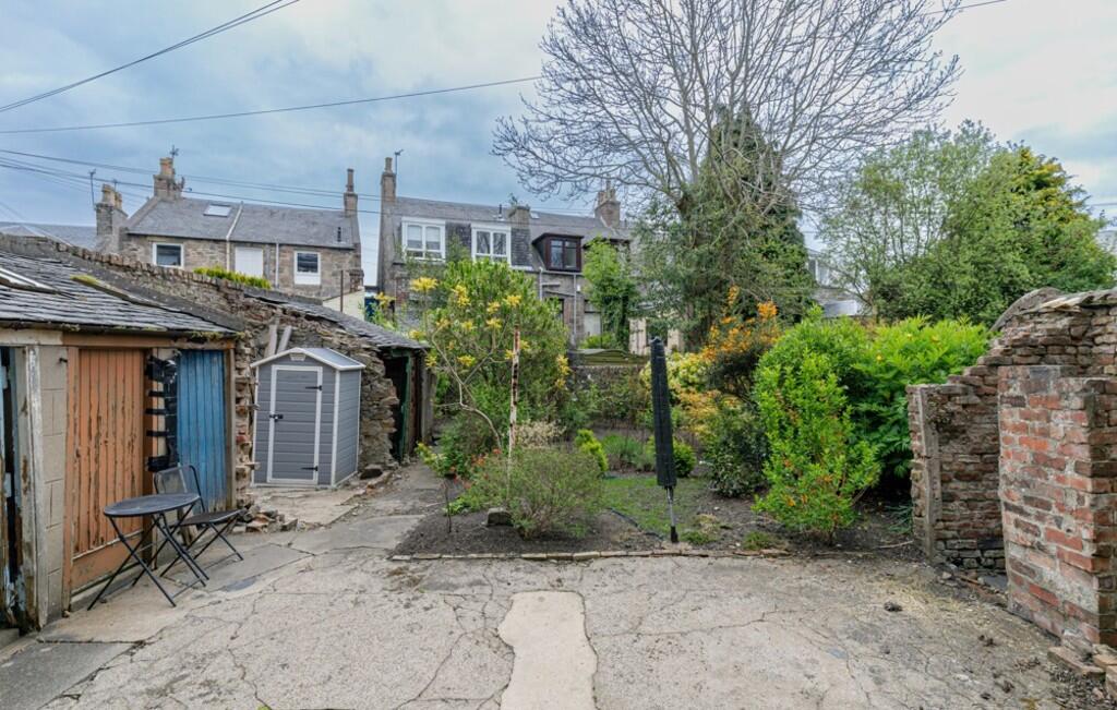 Screenshot 2025-0...