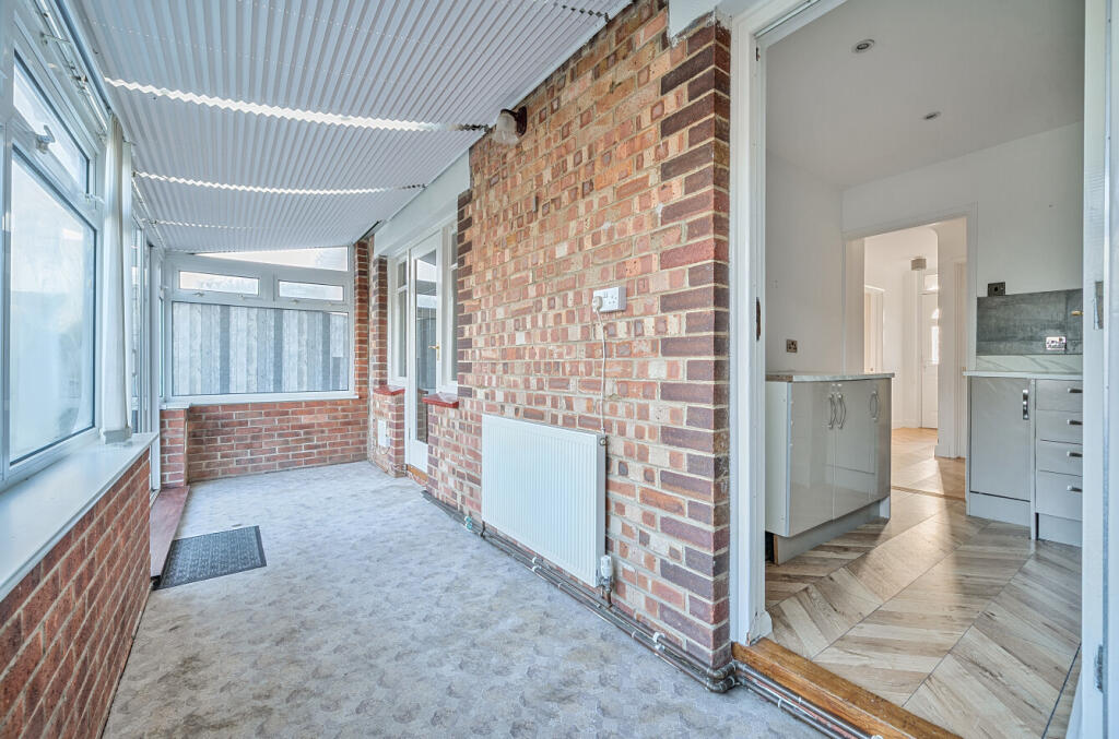 1394626-8-694524c...