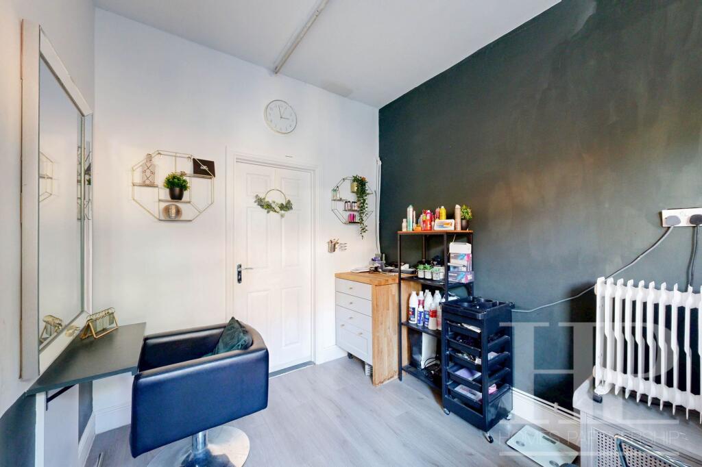 Studio/family room