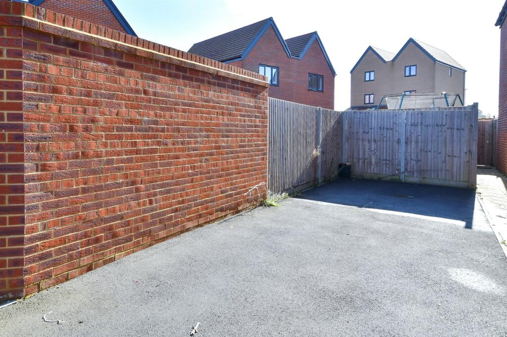 Driveway/Parking (Original)