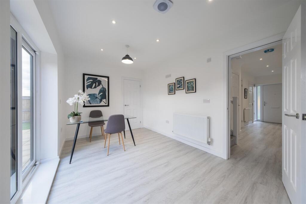 101 Chester Road 1-005.JPG