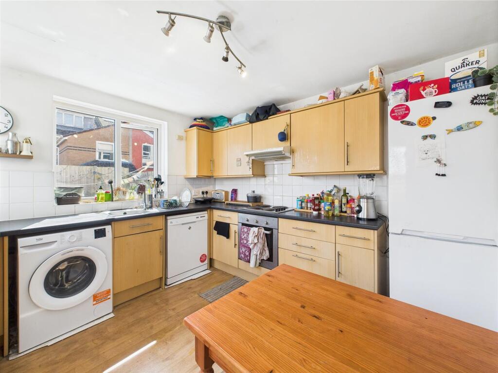 2 - Period 5 Bedroom HMO.jpg