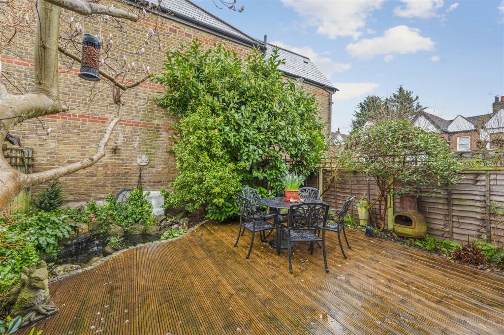 19 Delamere Road, 12.jpg