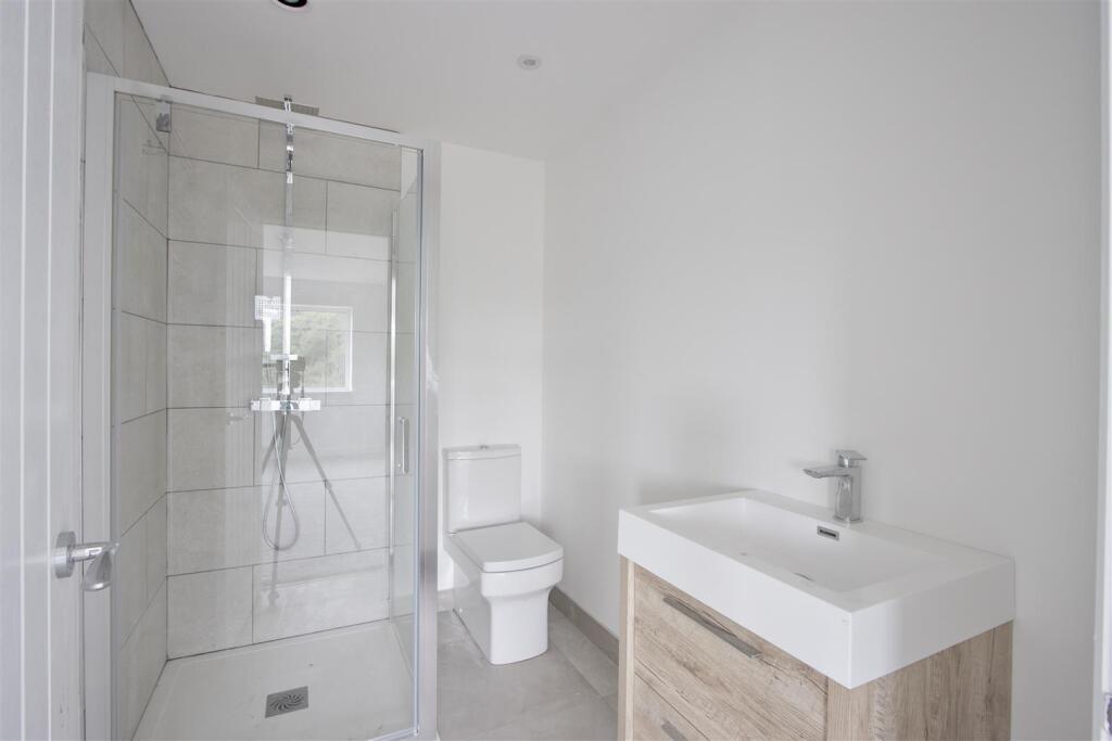 En Suite Shower Room