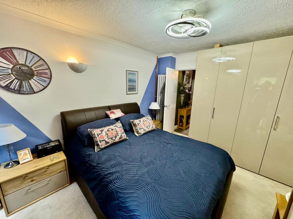 AnnexMaster Bedroom