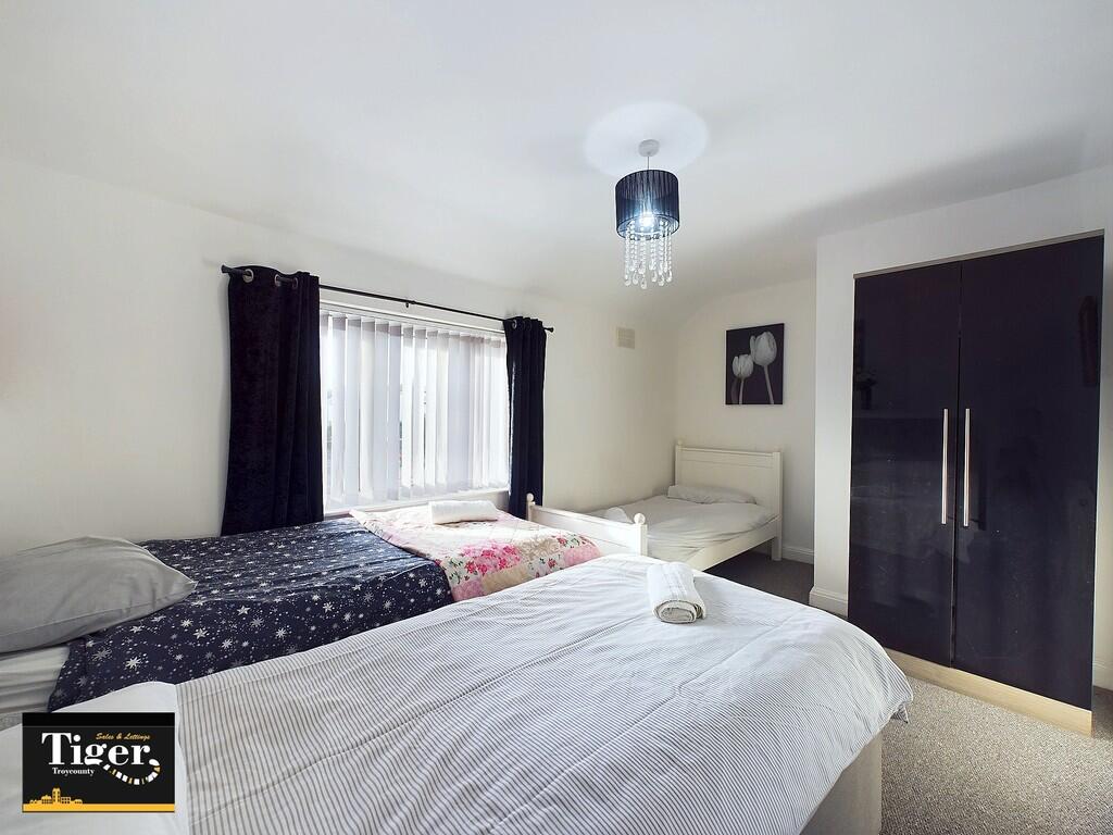 CAM03440G0-PR0245...