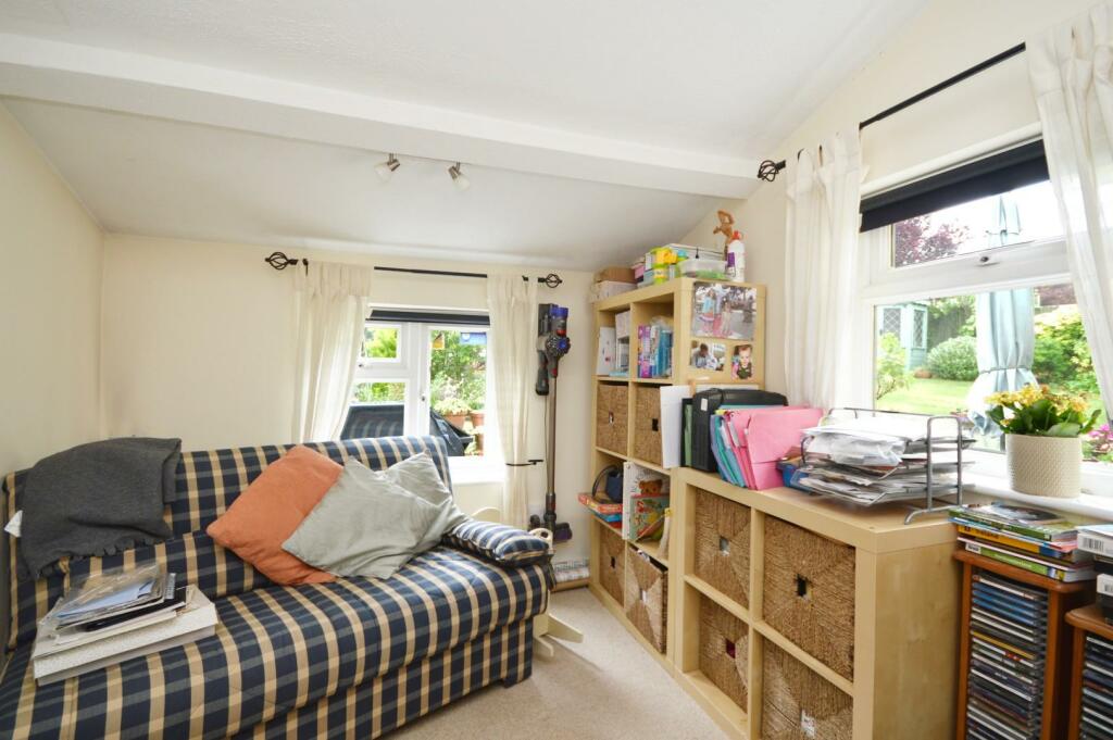 Study/Bedroom 5