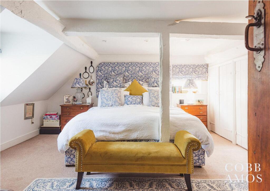 Brick Corner House 137.jpg